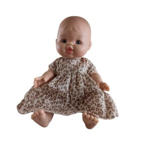 Poupée Jade | Robe léopard 1 poupée Jade avec robe Léopard - Atelier Wagram